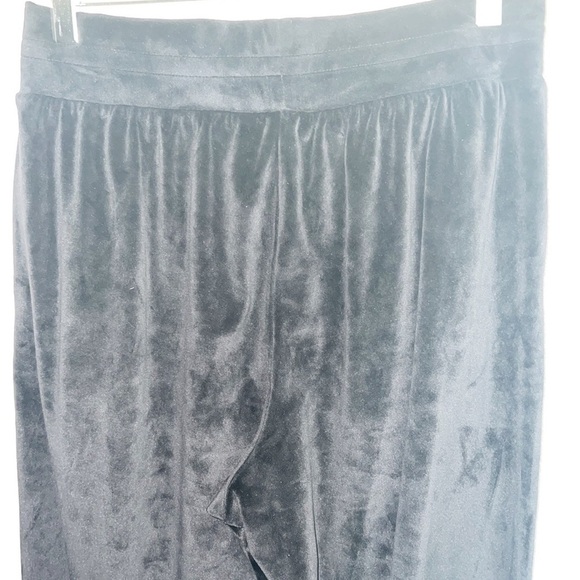 Victoria's Secret On Point Black Velour Jogger Style Sweatpants - Picture 9 of 12